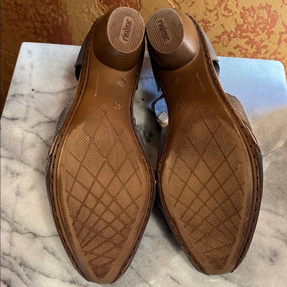 Rieker Mirjam Leather Pumps - Picture 12 of 16